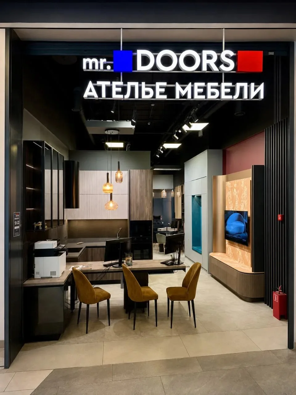 Обновление экспозиции в ателье Mr.Doors ТЦ «Европолис»
